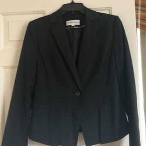 Calvin Klein size 4 NEVER WORN blazer and skirt